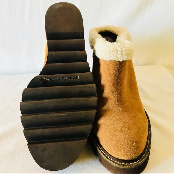 BCBG Leather Ankle Wood Wedge Boots (Size 9M) - Picture 4 of 8